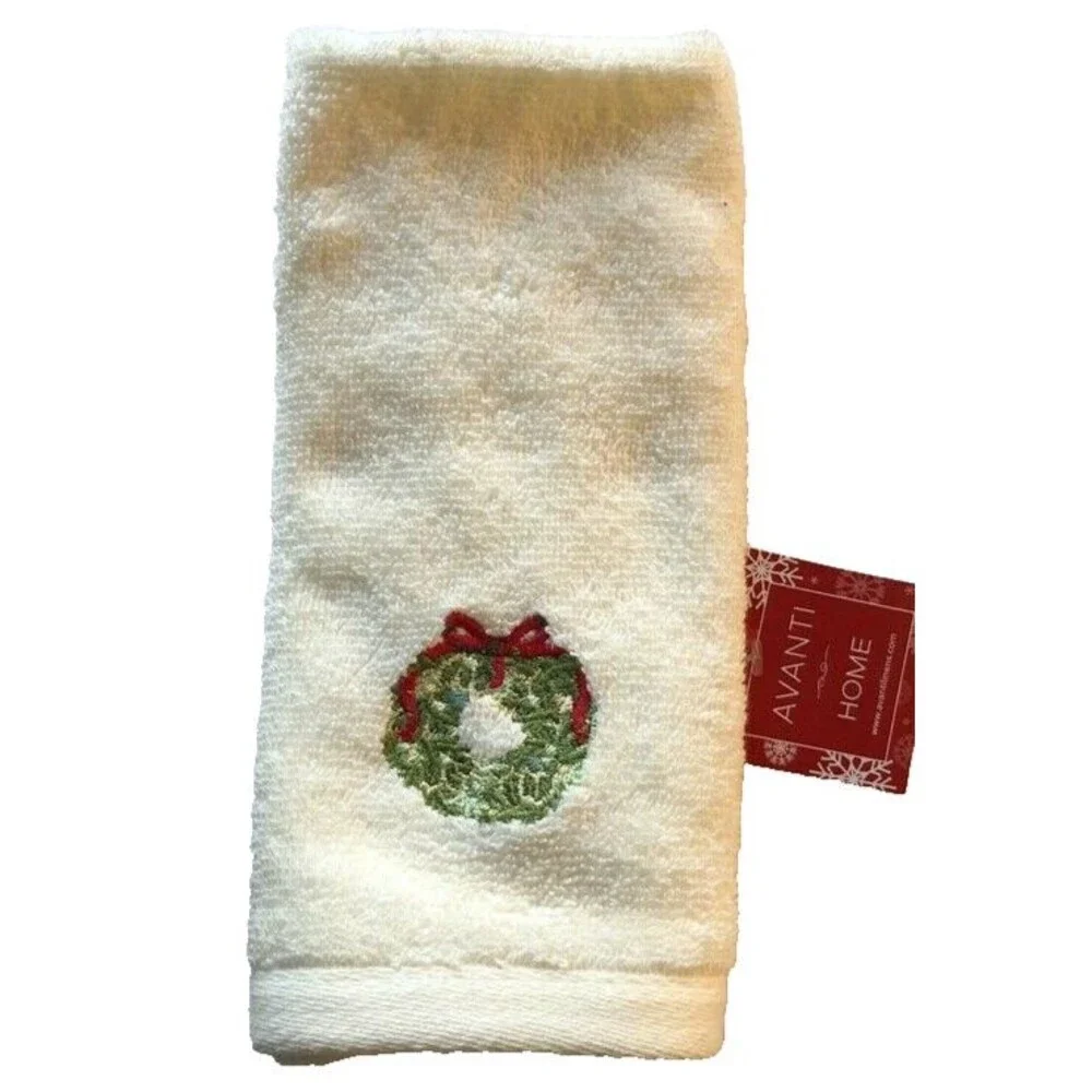 Avanti Christmas Fingertip Towels Embroidered Wreath Holly Set of 2 Ivory